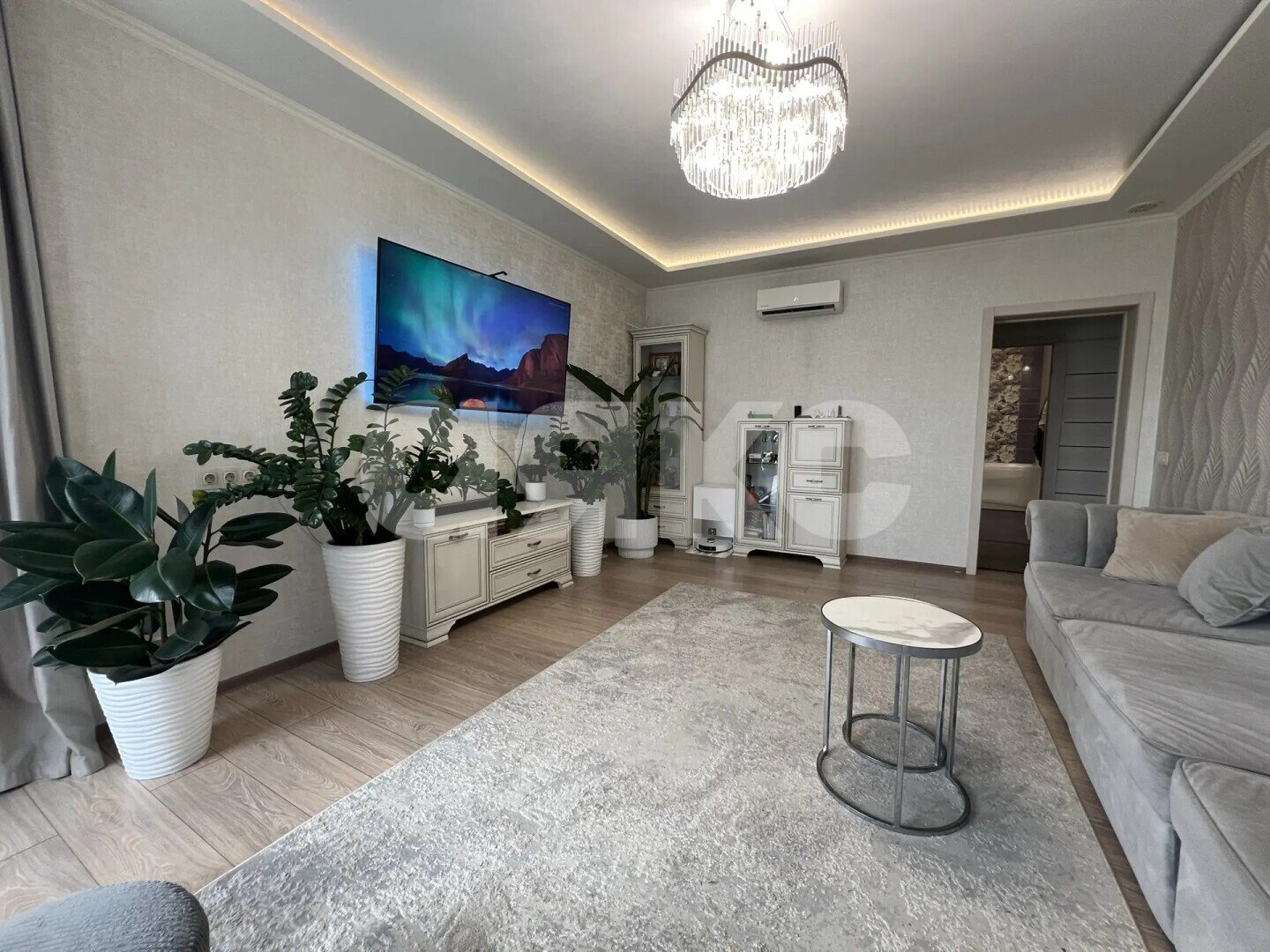 Фото №1: 3-комнатная квартира <span class="whitespace-nowrap">95 м²</span>, <span class="whitespace-nowrap">11/24 эт.</span> - Краснодар, Карасунский внутригородской округ, мкр. Камвольно-суконный Комбинат, ул. Онежская, 1