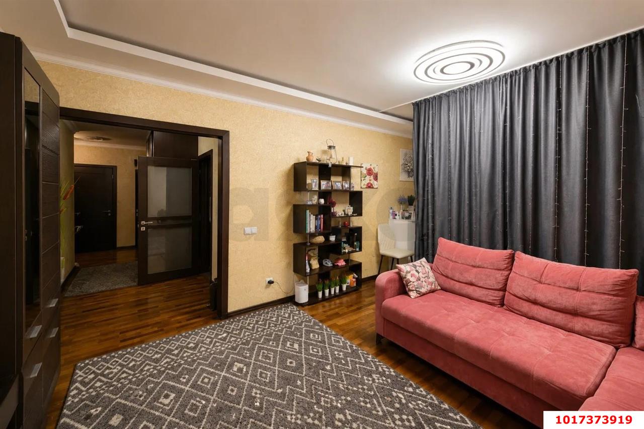 Фото №6: 2-комнатная квартира <span class="whitespace-nowrap">80 м²</span>, <span class="whitespace-nowrap">11/12 эт.</span> - Краснодар, Прикубанский внутригородской округ, Отделение № 1 совхоза Солнечный, мкр. Фестивальный, ул. Атарбекова, 7