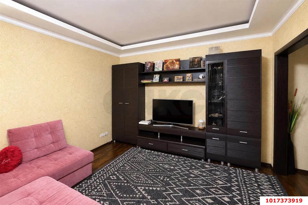 Фото №7: 2-комнатная квартира <span class="whitespace-nowrap">80 м²</span>, <span class="whitespace-nowrap">11/12 эт.</span> - Краснодар, Прикубанский внутригородской округ, Отделение № 1 совхоза Солнечный, мкр. Фестивальный, ул. Атарбекова, 7
