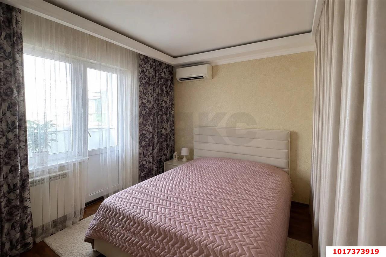 Фото №5: 2-комнатная квартира <span class="whitespace-nowrap">80 м²</span>, <span class="whitespace-nowrap">11/12 эт.</span> - Краснодар, Прикубанский внутригородской округ, Отделение № 1 совхоза Солнечный, мкр. Фестивальный, ул. Атарбекова, 7