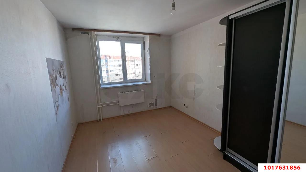 Фото №3: 3-комнатная квартира <span class="whitespace-nowrap">72 м²</span>, <span class="whitespace-nowrap">15/16 эт.</span> - Краснодар, Прикубанский внутригородской округ, мкр. Военный городок № 109, ул. Кореновская, 67