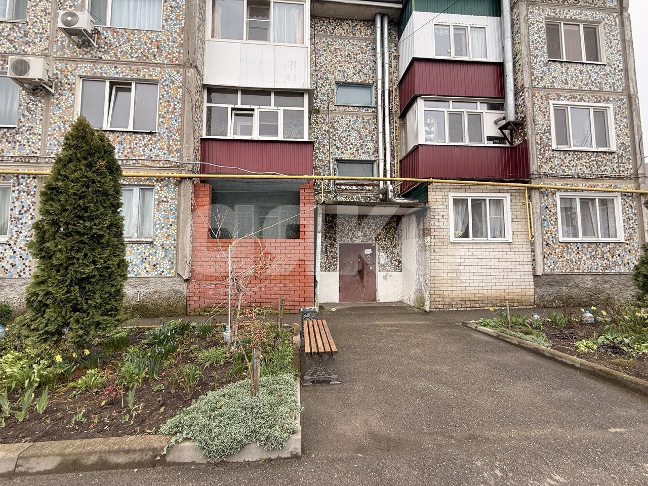 Фото №6: 3-комнатная квартира <span class="whitespace-nowrap">69 м²</span>, <span class="whitespace-nowrap">2/3 эт.</span> - Кореновск, мкр. 1-й квартал, ул. Фрунзе, 205