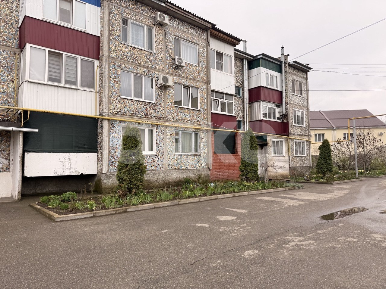 Фото №4: 3-комнатная квартира <span class="whitespace-nowrap">69 м²</span>, <span class="whitespace-nowrap">2/3 эт.</span> - Кореновск, мкр. 1-й квартал, ул. Фрунзе, 205