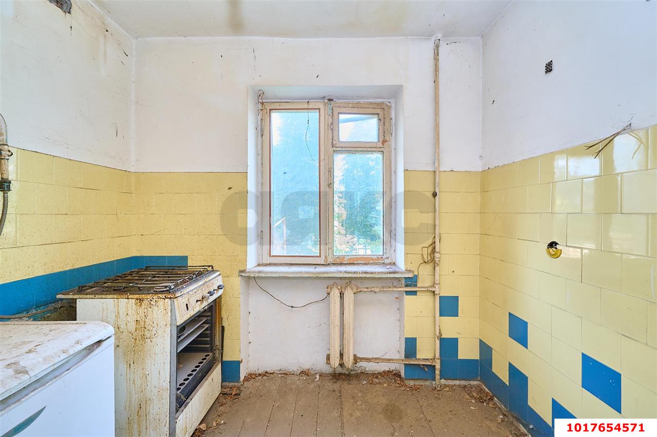 Фото №2: 2-комнатная квартира <span class="whitespace-nowrap">46 м²</span>, <span class="whitespace-nowrap">2/5 эт.</span> - Краснодар, Центральный внутригородской округ, Центральный, мкр. Западный внутригородской округ, ул. Одесская, 40