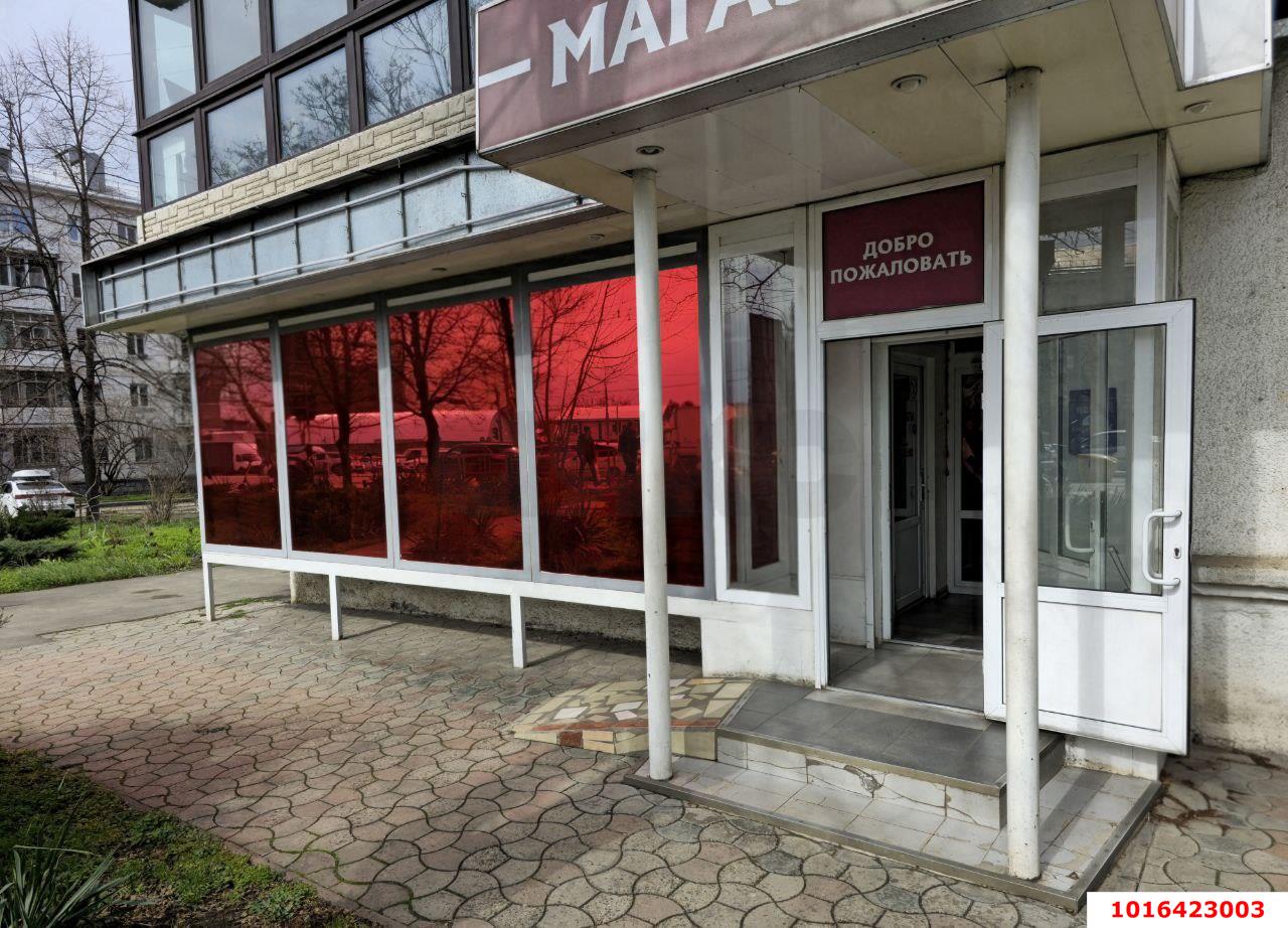 Фото №7: Торговое помещение <span class="whitespace-nowrap">116 м²</span>, <span class="whitespace-nowrap">1/5 эт.</span> - Краснодар, мкр. Западный внутригородской округ, ул. Офицерская, 45