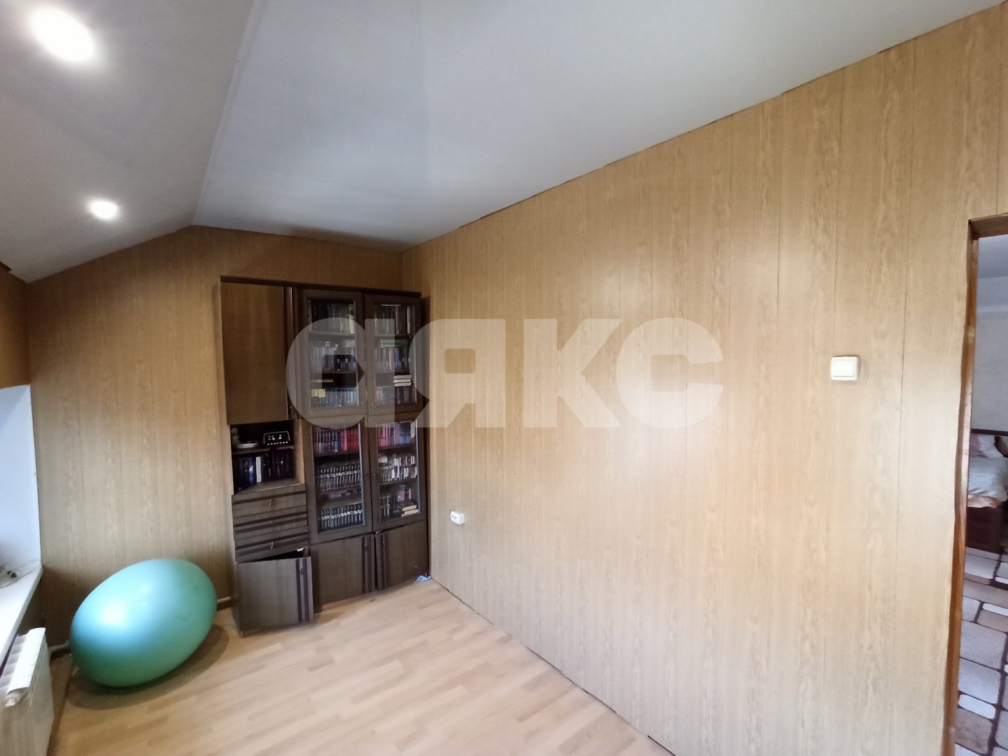 Фото №10: Дом <span class="whitespace-nowrap">220 м²</span> <span class="whitespace-nowrap">+ 7 сот.</span>, <span class="whitespace-nowrap">3 эт.</span> - Горячий Ключ, ул. Солнечная