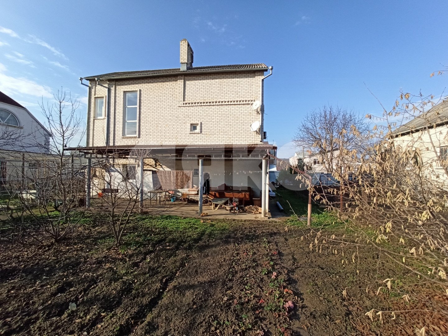 Фото №18: Дом <span class="whitespace-nowrap">220 м²</span> <span class="whitespace-nowrap">+ 7 сот.</span>, <span class="whitespace-nowrap">3 эт.</span> - Горячий Ключ, ул. Солнечная