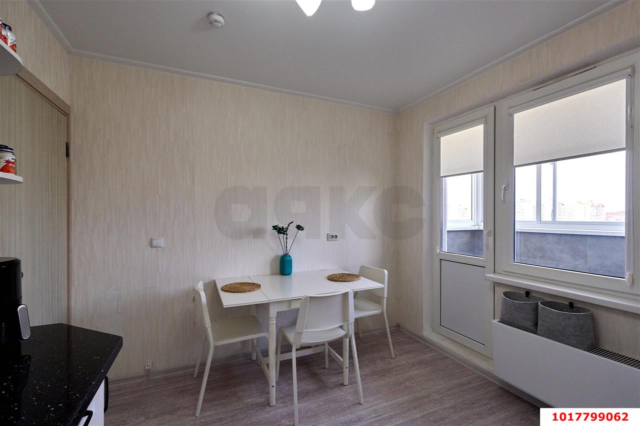 Фото №5: 1-комнатная квартира <span class="whitespace-nowrap">37 м²</span>, <span class="whitespace-nowrap">13/16 эт.</span> - Краснодар, Прикубанский внутригородской округ, мкр. Восточно-Кругликовский, ул. Героя А.А. Аверкиева, 21