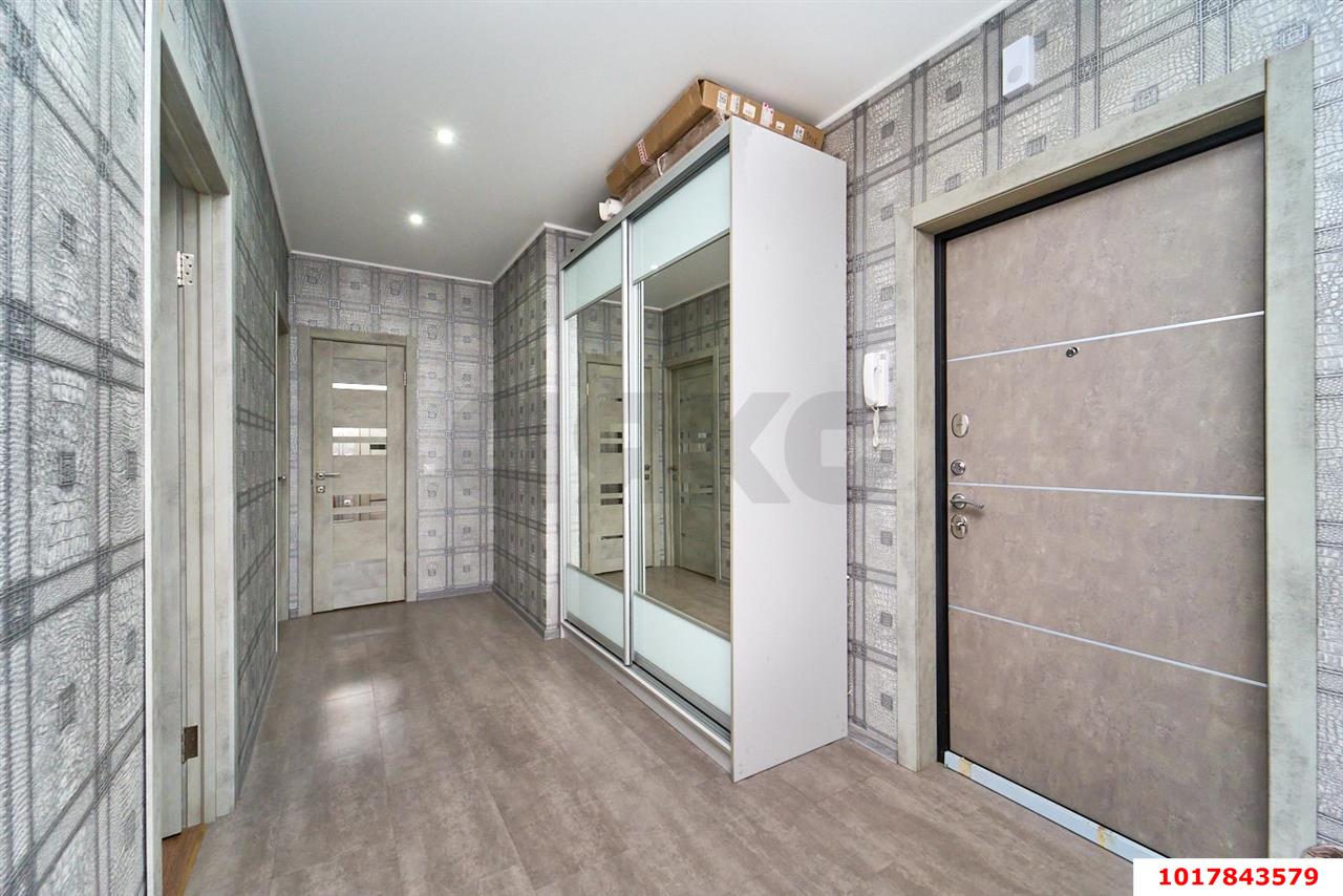 Фото №9: 2-комнатная квартира <span class="whitespace-nowrap">65 м²</span>, <span class="whitespace-nowrap">11/16 эт.</span> - Краснодар, Прикубанский внутригородской округ, жилой комплекс Времена Года-2, мкр. имени Петра Метальникова, ул. Петра Метальникова, 26
