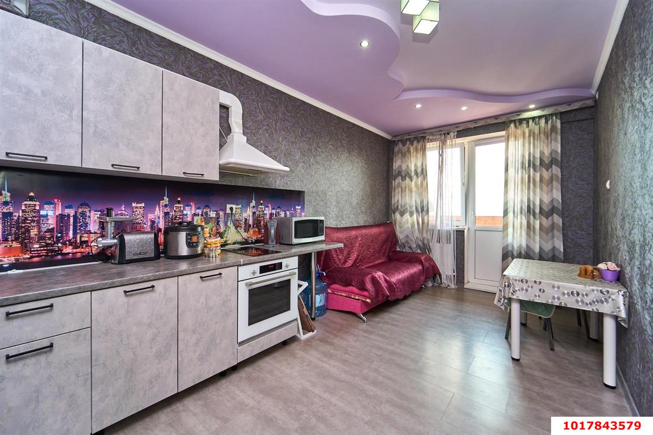 Фото №1: 2-комнатная квартира <span class="whitespace-nowrap">65 м²</span>, <span class="whitespace-nowrap">11/16 эт.</span> - Краснодар, Прикубанский внутригородской округ, жилой комплекс Времена Года-2, мкр. имени Петра Метальникова, ул. Петра Метальникова, 26