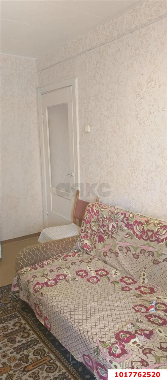 Фото №5: 3-комнатная квартира <span class="whitespace-nowrap">59 м²</span>, <span class="whitespace-nowrap">6/9 эт.</span> - Краснодар, Карасунский внутригородской округ, мкр. Черёмушки, ул. Селезнёва, 160