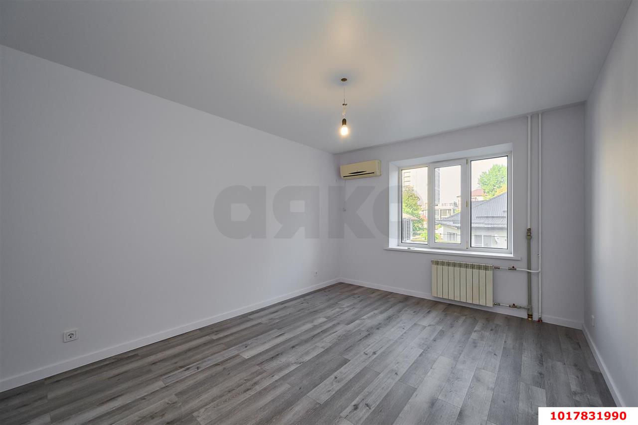 Фото №9: 3-комнатная квартира <span class="whitespace-nowrap">125 м²</span>, <span class="whitespace-nowrap">2/10 эт.</span> - Краснодар, Западный внутригородской округ, мкр. Центральный, пр-д Одесский, 4/1