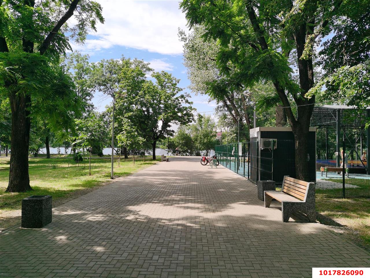 Фото №7: Дом <span class="whitespace-nowrap">106 м²</span> <span class="whitespace-nowrap">+ 2.32 сот.</span>, <span class="whitespace-nowrap">1 эт.</span> - Краснодар, Центральный внутригородской округ, мкр. Центральный, ул. Карасунская, 121