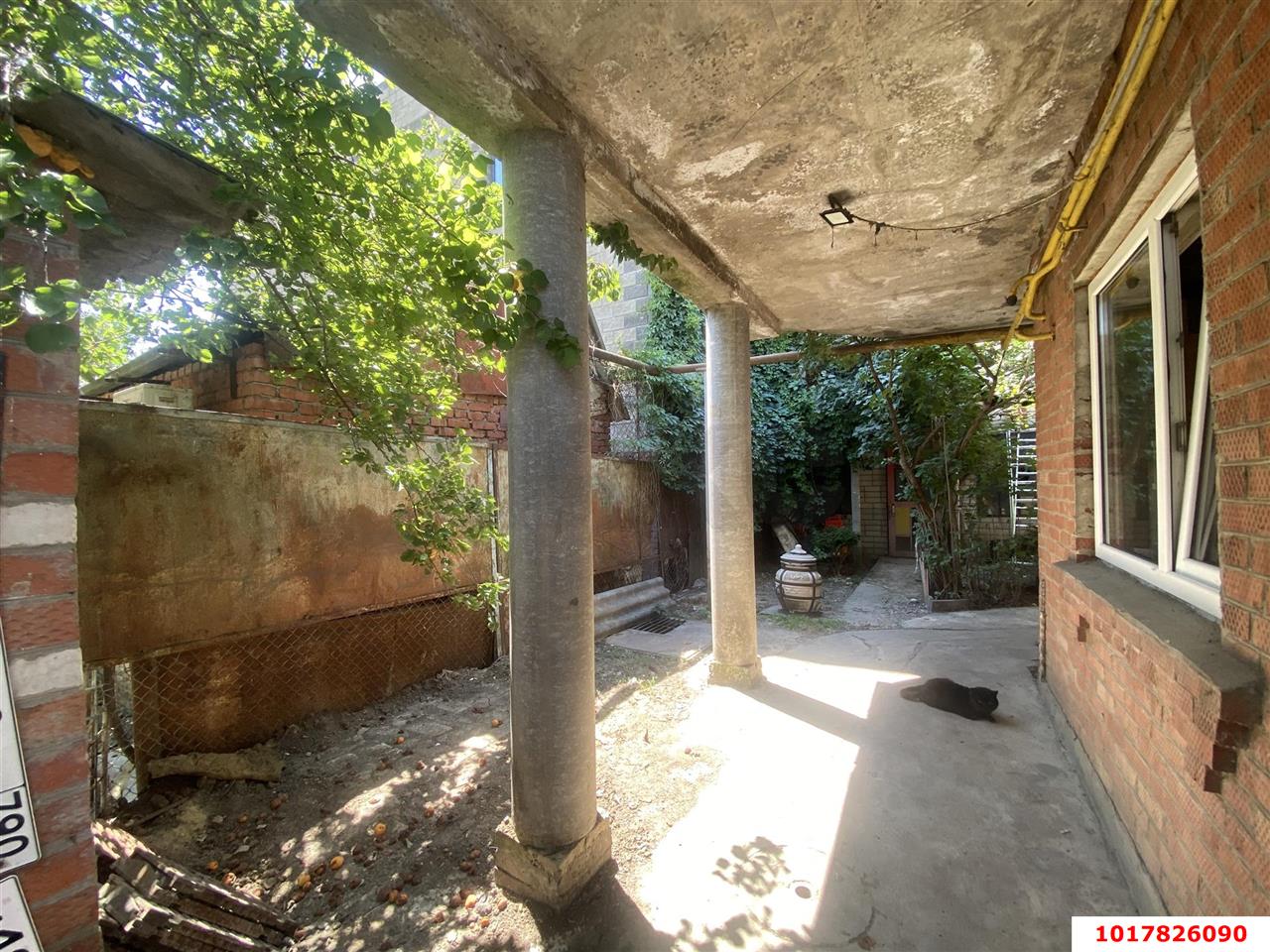 Фото №4: Дом <span class="whitespace-nowrap">106 м²</span> <span class="whitespace-nowrap">+ 2.32 сот.</span>, <span class="whitespace-nowrap">1 эт.</span> - Краснодар, Центральный внутригородской округ, мкр. Центральный, ул. Карасунская, 121