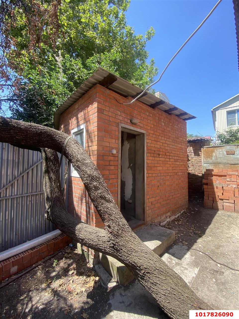 Фото №5: Дом <span class="whitespace-nowrap">106 м²</span> <span class="whitespace-nowrap">+ 2.32 сот.</span>, <span class="whitespace-nowrap">1 эт.</span> - Краснодар, Центральный внутригородской округ, мкр. Центральный, ул. Карасунская, 121