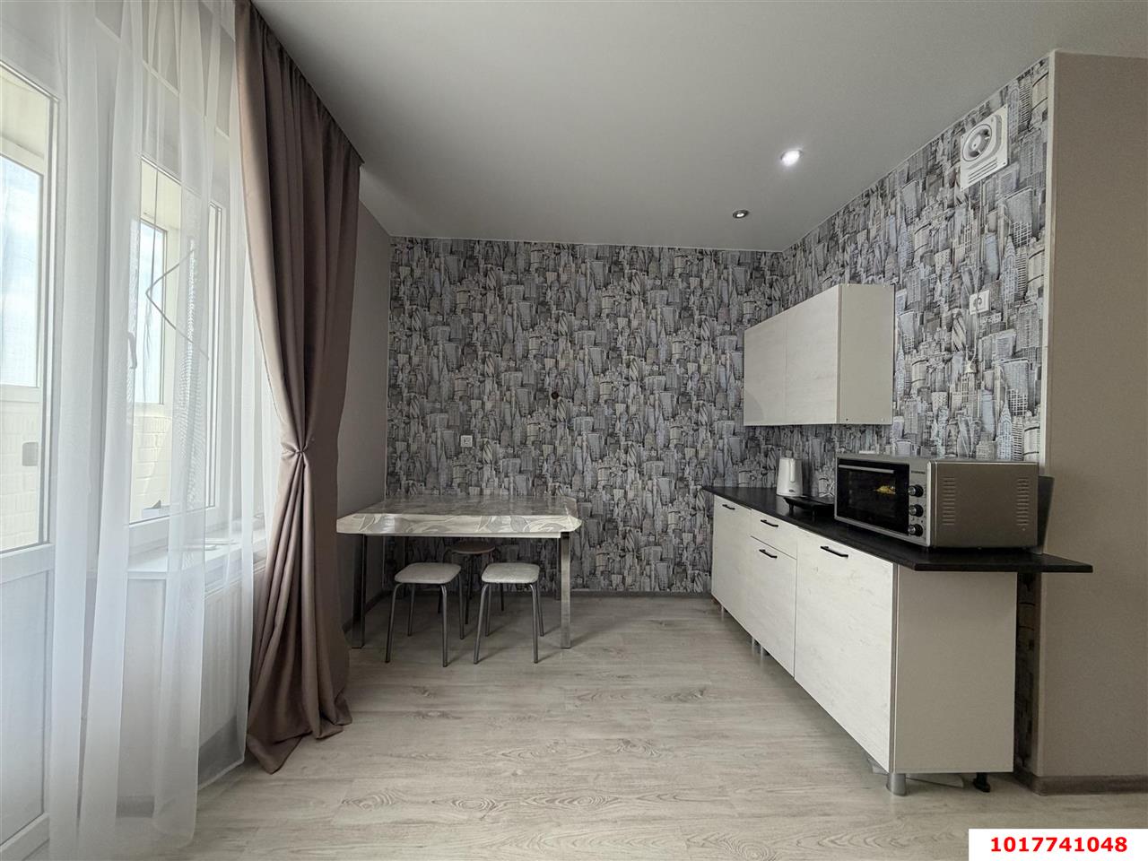 Фото №3: Студия <span class="whitespace-nowrap">26 м²</span>, <span class="whitespace-nowrap">2/12 эт.</span> - Краснодар, Прикубанский внутригородской округ, мкр. Славянский, ул. Красных Партизан, 1/4к22