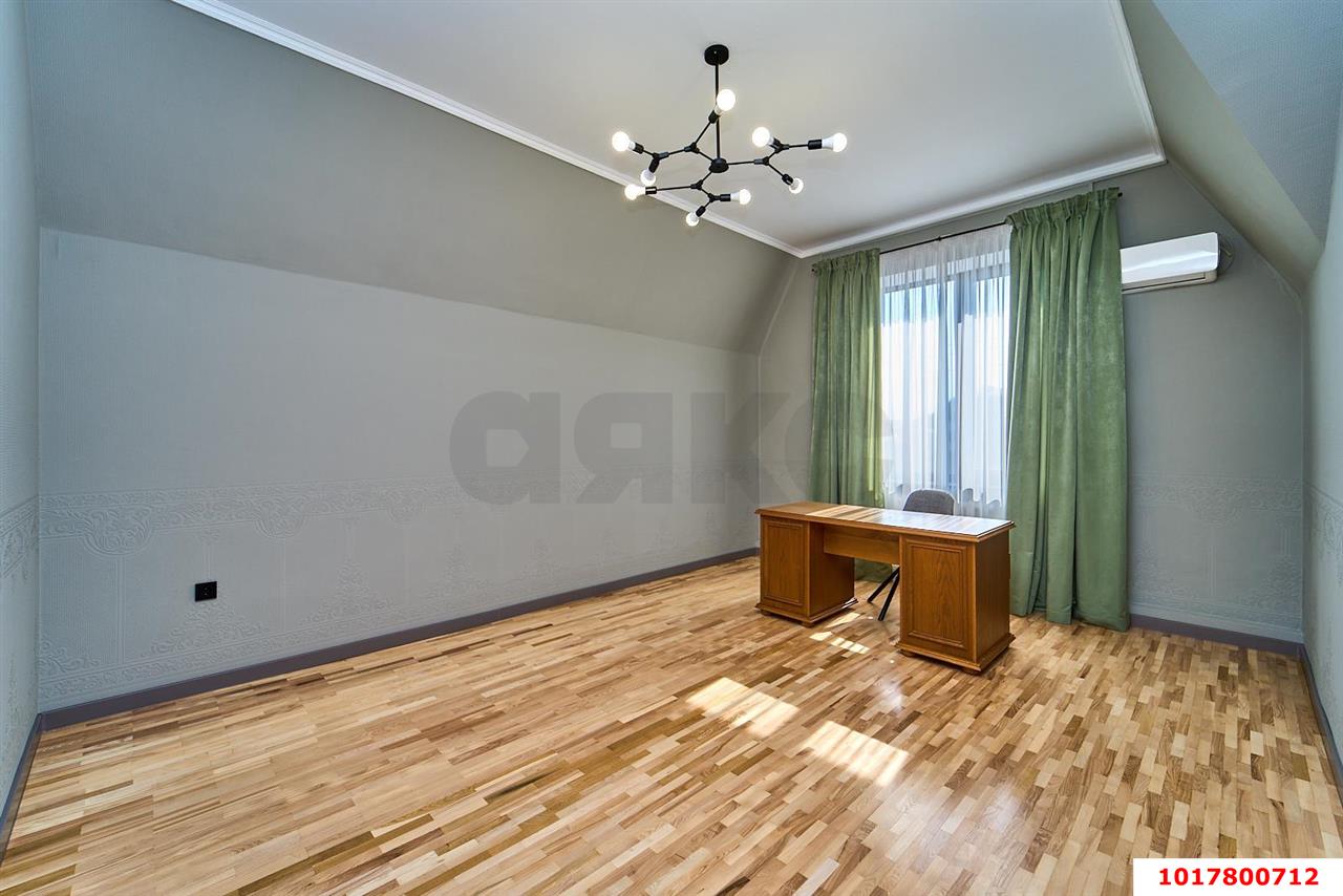 Фото №10: Дом <span class="whitespace-nowrap">320 м²</span> <span class="whitespace-nowrap">+ 3.89 сот.</span>, <span class="whitespace-nowrap">3 эт.</span> - Краснодар, Центральный внутригородской округ, мкр. Дубинка, ул. Степная, 66
