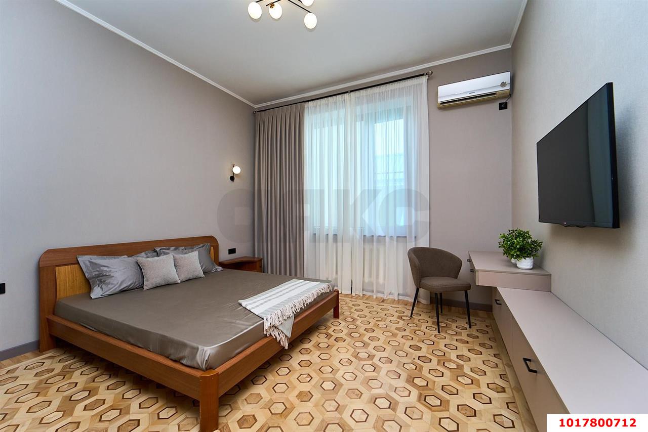 Фото №5: Дом <span class="whitespace-nowrap">320 м²</span> <span class="whitespace-nowrap">+ 3.89 сот.</span>, <span class="whitespace-nowrap">3 эт.</span> - Краснодар, Центральный внутригородской округ, мкр. Дубинка, ул. Степная, 66