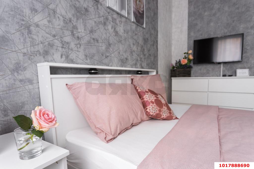 Фото №6: Студия <span class="whitespace-nowrap">31 м²</span>, <span class="whitespace-nowrap">3/16 эт.</span> - Краснодар, Прикубанский внутригородской округ, мкр. ЖК Красная Площадь, ул. Конгрессная, 25