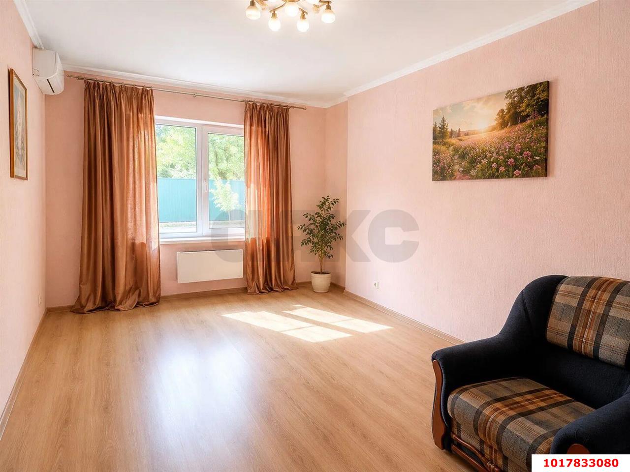 Фото №3: 1-комнатная квартира <span class="whitespace-nowrap">45 м²</span>, <span class="whitespace-nowrap">1/4 эт.</span> - Краснодар, Прикубанский внутригородской округ, мкр. Сады Калинина, ул. Владимирская, 1