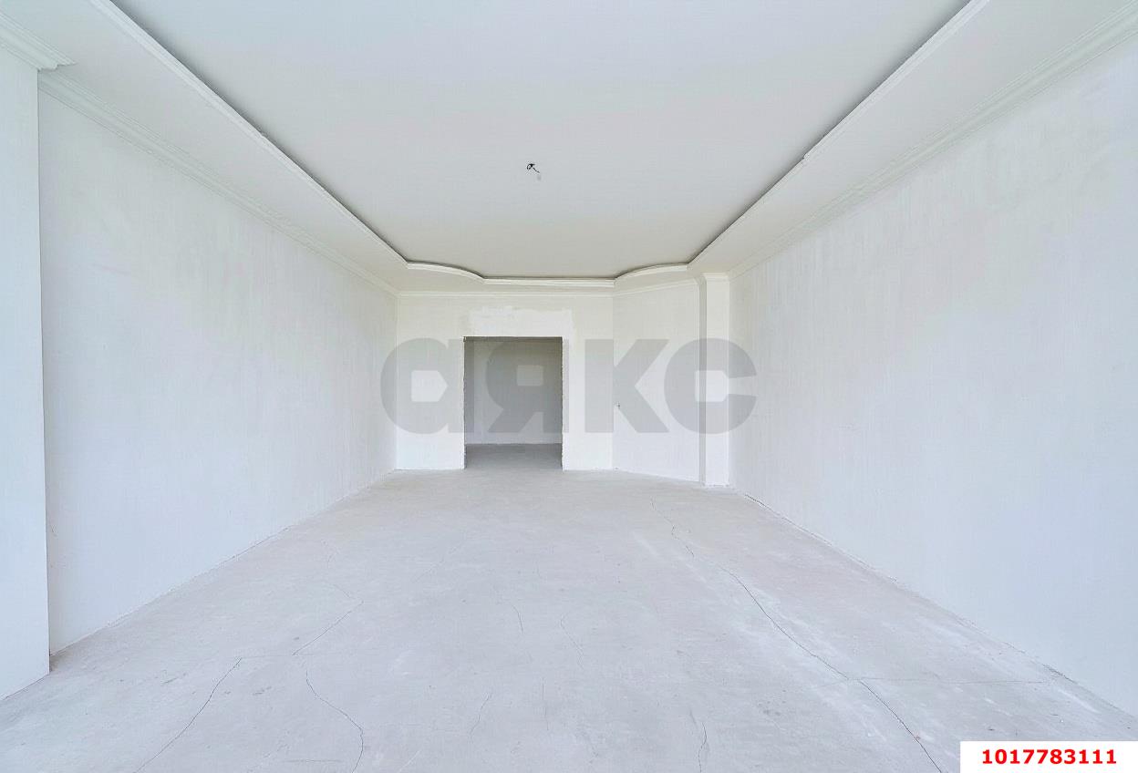 Фото №9: 3-комнатная квартира <span class="whitespace-nowrap">141 м²</span>, <span class="whitespace-nowrap">4/8 эт.</span> - Краснодар, Западный внутригородской округ, Горгаз, мкр. Центральный, ул. Красина, 9/1к1