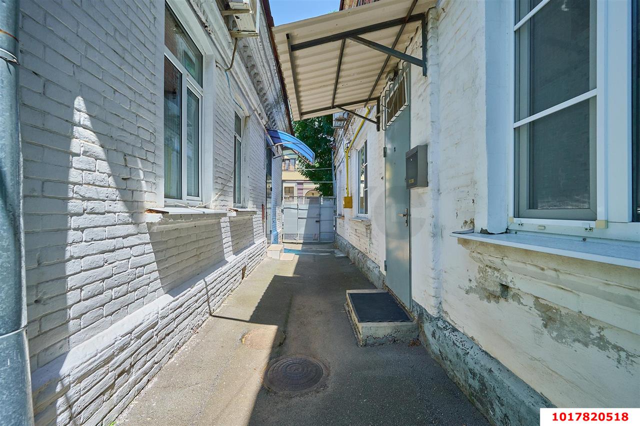 Фото №9: Студия <span class="whitespace-nowrap">13 м²</span>, <span class="whitespace-nowrap">1/1 эт.</span> - Краснодар, Центральный внутригородской округ, мкр. Центральный, ул. Пашковская, 106