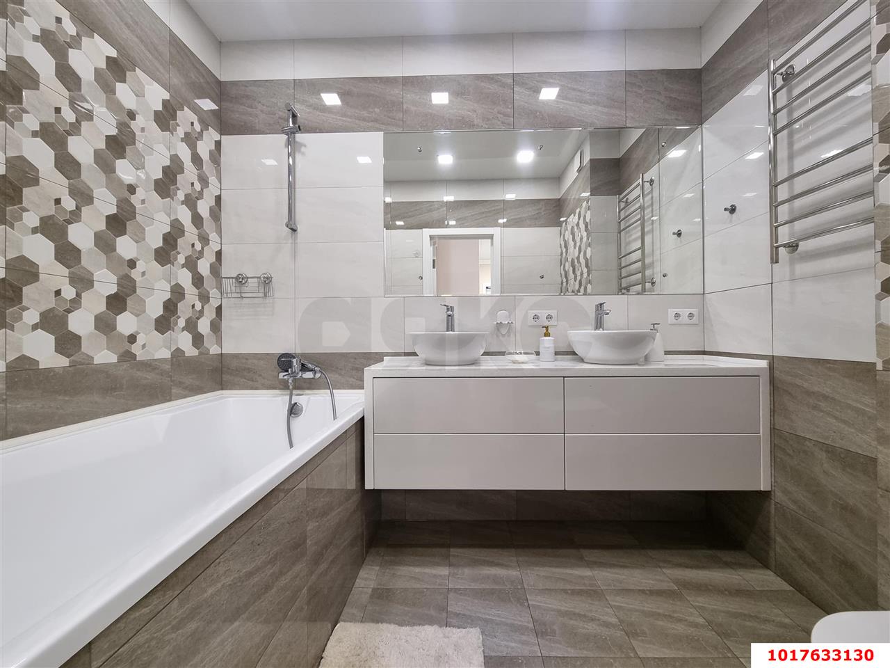 Фото №13: 3-комнатная квартира <span class="whitespace-nowrap">108 м²</span>, <span class="whitespace-nowrap">12/17 эт.</span> - Краснодар, Прикубанский внутригородской округ, Школьный, Круглик, жилой комплекс Ежи, мкр. Табачная Фабрика, ул. Табачная, 1/1к2