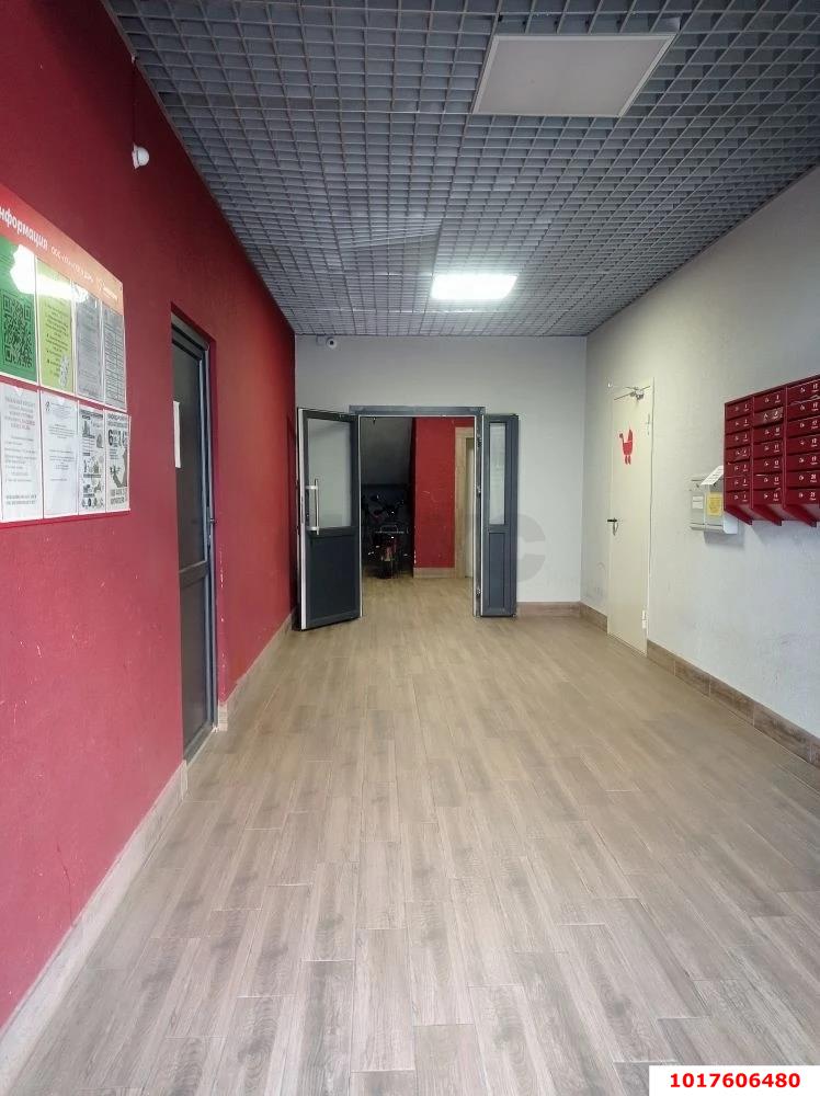 Фото №12: 1-комнатная квартира <span class="whitespace-nowrap">42 м²</span>, <span class="whitespace-nowrap">8/8 эт.</span> - Краснодар, Прикубанский внутригородской округ, Славянский, мкр. Светлоград, ул. Красных Партизан, 1/4к9