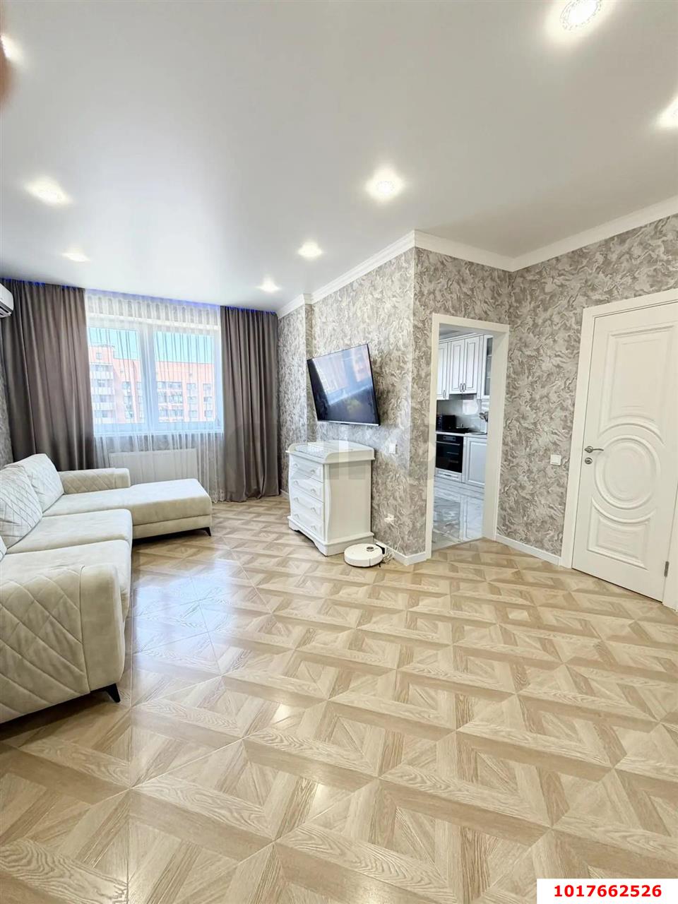 Фото №3: 2-комнатная квартира <span class="whitespace-nowrap">55 м²</span>, <span class="whitespace-nowrap">15/16 эт.</span> - Краснодар, Карасунский внутригородской округ, мкр. ЖК Смородина, ул. имени Владимира Жириновского, 1к2