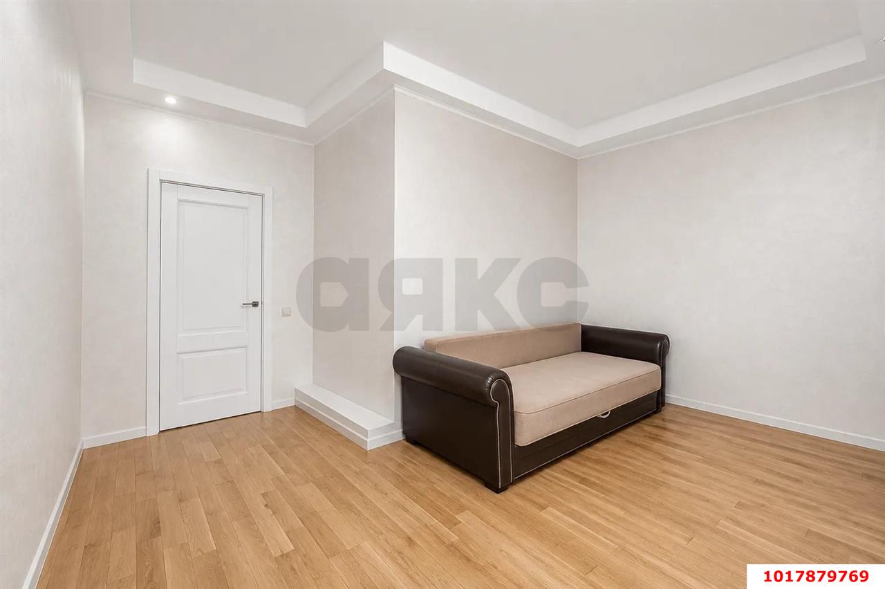 Фото №9: 3-комнатная квартира <span class="whitespace-nowrap">118 м²</span>, <span class="whitespace-nowrap">2/23 эт.</span> - Краснодар, Западный внутригородской округ, ЖК Новый Город, мкр. Юбилейный, б-р Клары Лучко, 14к3