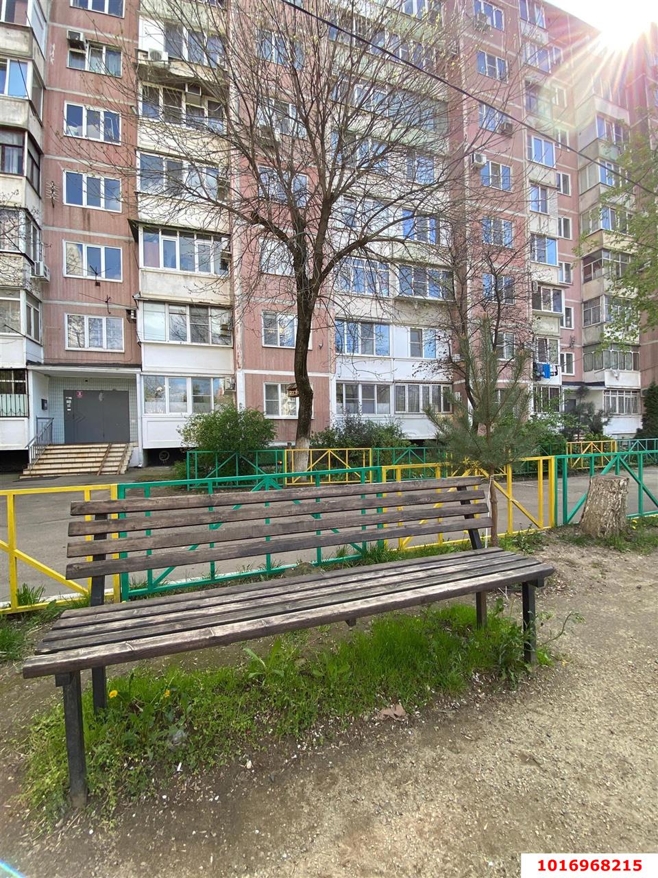 Фото №1: 1-комнатная квартира <span class="whitespace-nowrap">38 м²</span>, <span class="whitespace-nowrap">2/9 эт.</span> - Краснодар, Центральный внутригородской округ, мкр. Дубинка, ул. Ставропольская, 172