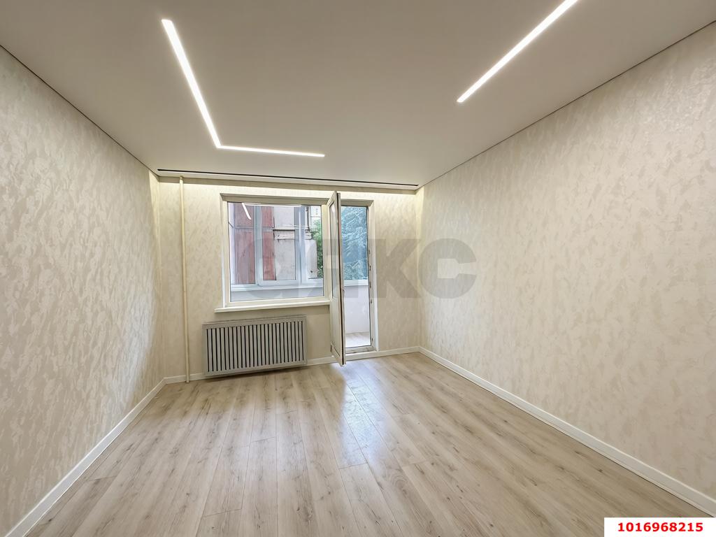 Фото №10: 1-комнатная квартира <span class="whitespace-nowrap">38 м²</span>, <span class="whitespace-nowrap">2/9 эт.</span> - Краснодар, Центральный внутригородской округ, мкр. Дубинка, ул. Ставропольская, 172