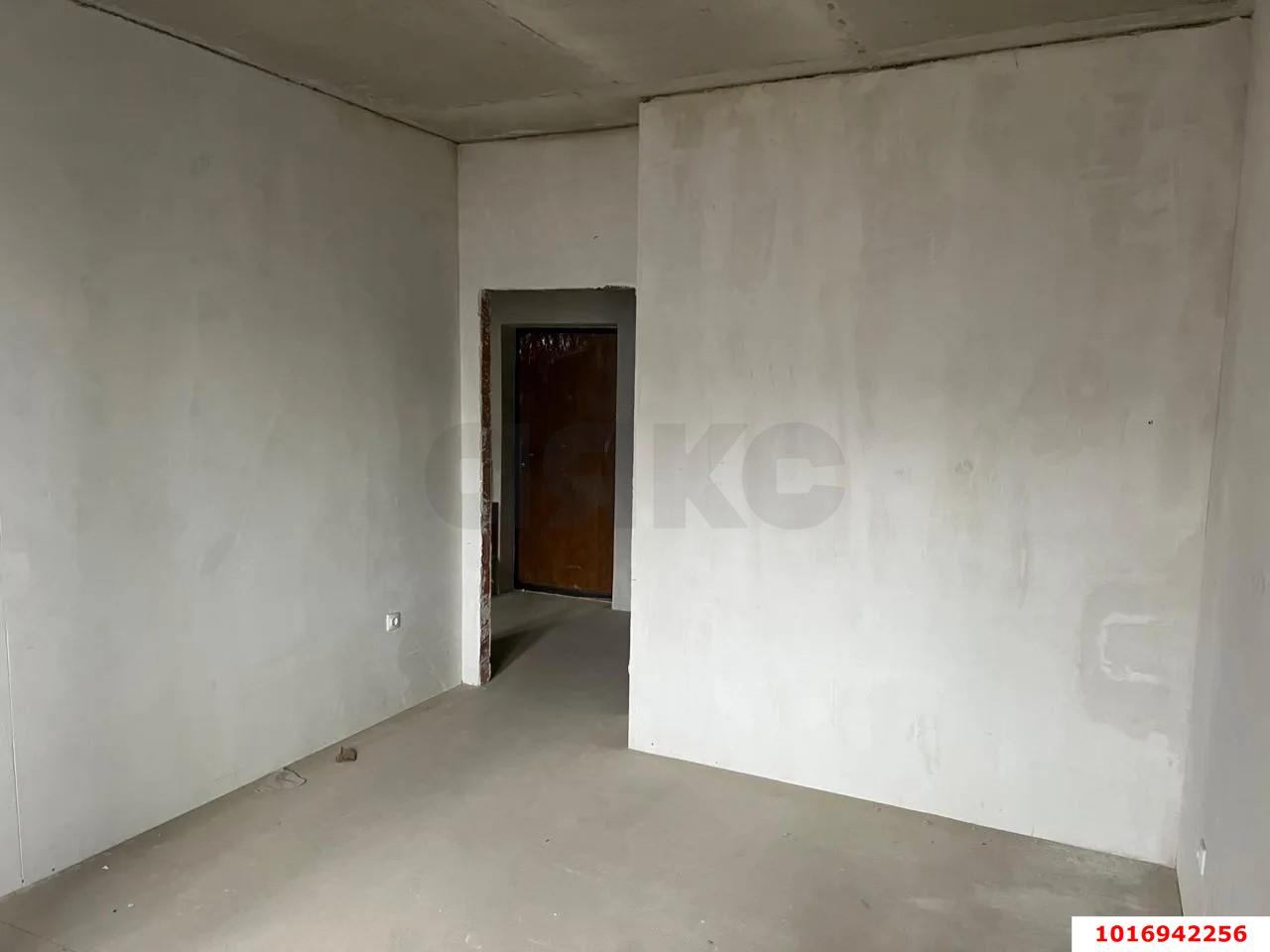 Фото №3: 1-комнатная квартира <span class="whitespace-nowrap">43 м²</span>, <span class="whitespace-nowrap">12/19 эт.</span> - Краснодар, Прикубанский внутригородской округ, ЖК Тополиная Топольковая, мкр. имени Петра Метальникова, ул. Тополиная, 40/1