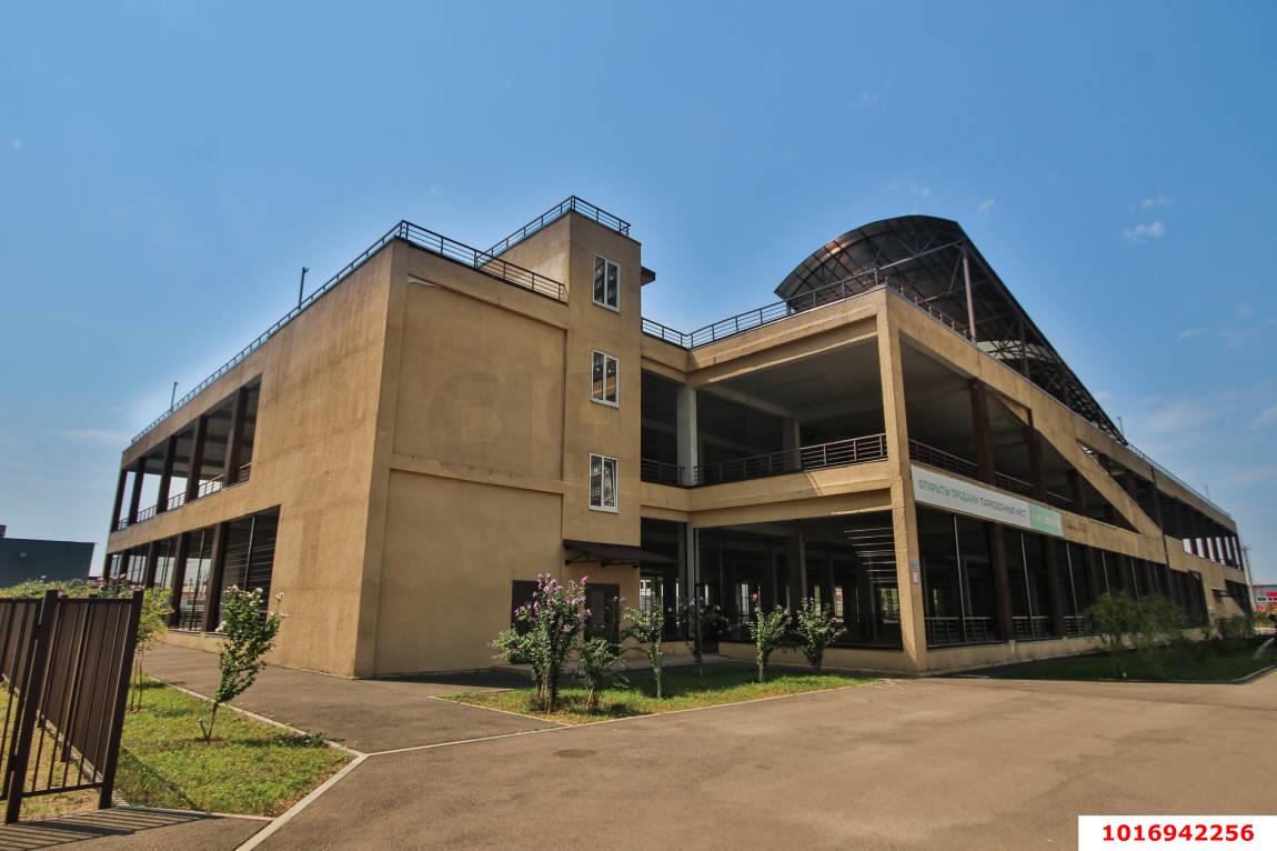 Фото №11: 1-комнатная квартира <span class="whitespace-nowrap">43 м²</span>, <span class="whitespace-nowrap">12/19 эт.</span> - Краснодар, Прикубанский внутригородской округ, ЖК Тополиная Топольковая, мкр. имени Петра Метальникова, ул. Тополиная, 40/1