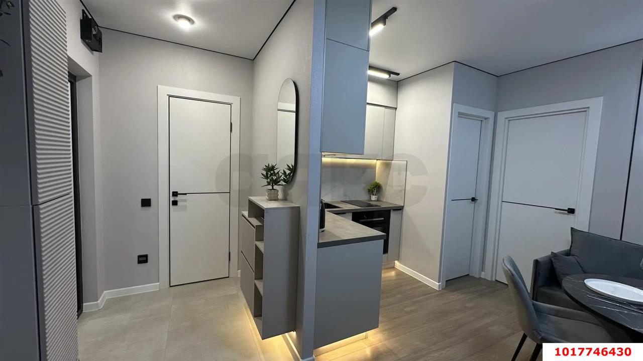Фото №3: 2-комнатная квартира <span class="whitespace-nowrap">40 м²</span>, <span class="whitespace-nowrap">8/17 эт.</span> - Краснодар, Прикубанский внутригородской округ, имени Петра Метальникова, мкр. жилой комплекс Победа-2, ул. Цезаря Куникова, 35