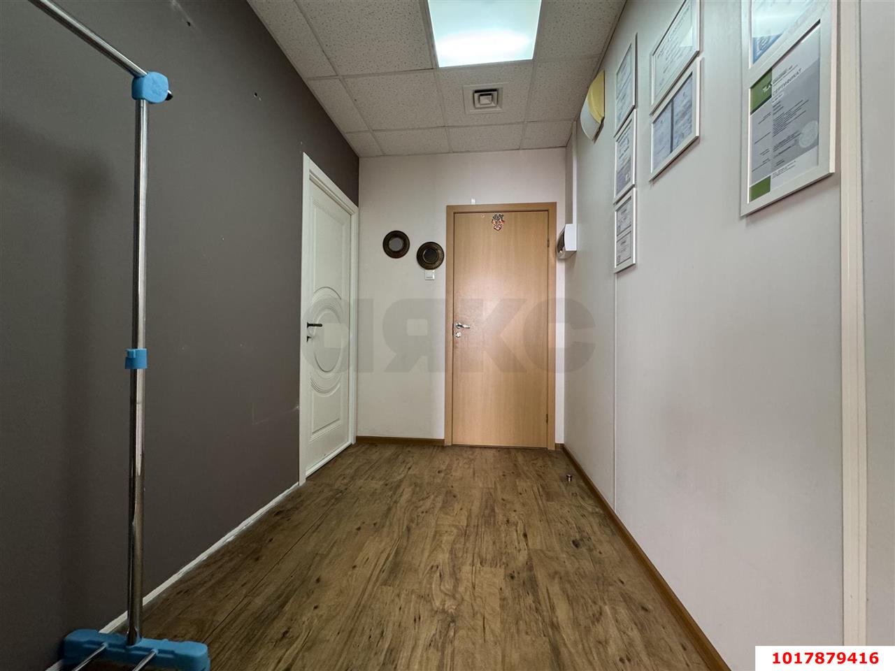 Фото №10: Офисное помещение <span class="whitespace-nowrap">42 м²</span>, <span class="whitespace-nowrap">6/7 эт.</span> - Краснодар, мкр. Западный внутригородской округ, ул. Шоссе Нефтяников, 28