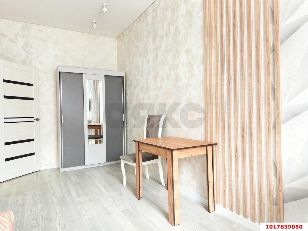 Фото №3: 1-комнатная квартира <span class="whitespace-nowrap">37 м²</span>, <span class="whitespace-nowrap">1/5 эт.</span> - Краснодар, Прикубанский внутригородской округ, Калинино, мкр. Завод Радиоизмерительных Приборов, ул. Вологодская, 22