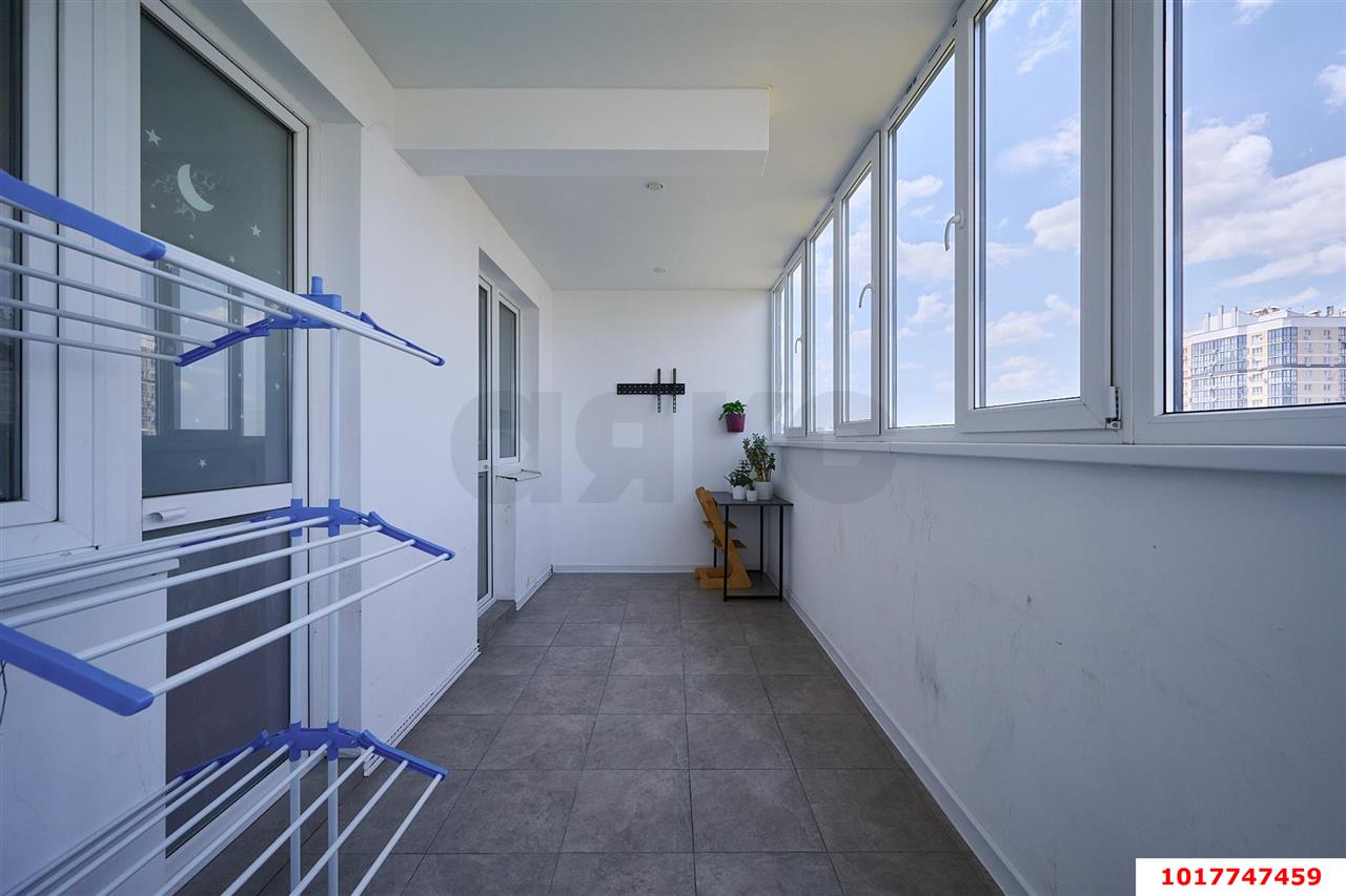Фото №9: 2-комнатная квартира <span class="whitespace-nowrap">63 м²</span>, <span class="whitespace-nowrap">16/19 эт.</span> - Краснодар, Прикубанский внутригородской округ, Россинского, мкр. жилой комплекс Дружный-2, б-р Адмиралтейский, 3