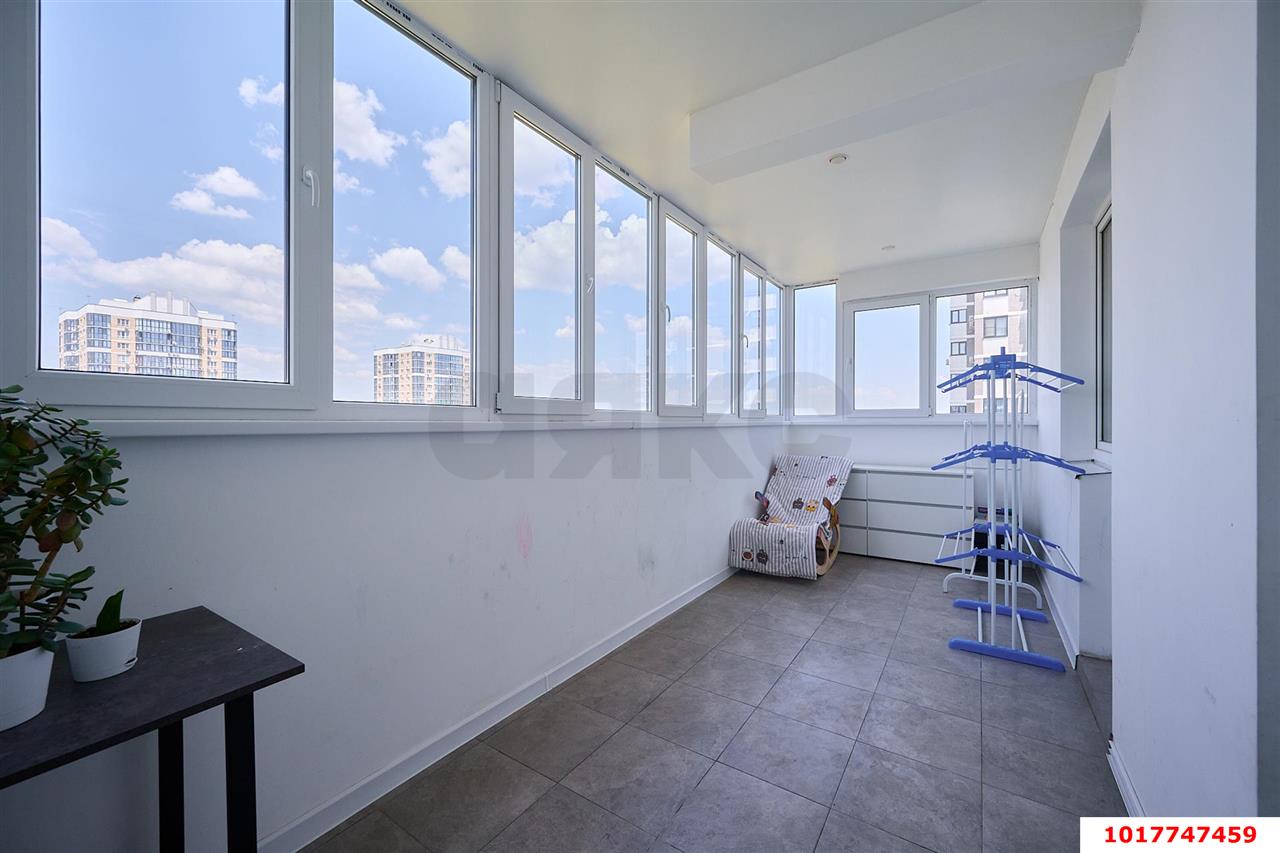 Фото №8: 2-комнатная квартира <span class="whitespace-nowrap">63 м²</span>, <span class="whitespace-nowrap">16/19 эт.</span> - Краснодар, Прикубанский внутригородской округ, Россинского, мкр. жилой комплекс Дружный-2, б-р Адмиралтейский, 3