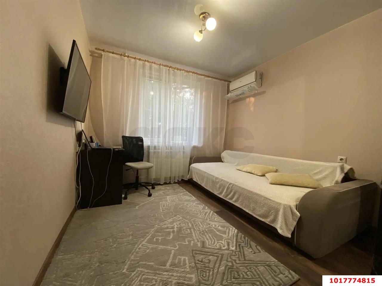 Фото №3: 2-комнатная квартира <span class="whitespace-nowrap">51 м²</span>, <span class="whitespace-nowrap">4/12 эт.</span> - Краснодар, Западный внутригородской округ, мкр. Юбилейный, пр-кт Чекистов, 12