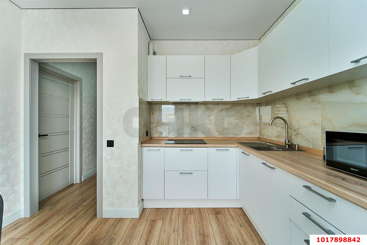Фото №7: 1-комнатная квартира <span class="whitespace-nowrap">35 м²</span>, <span class="whitespace-nowrap">24/24 эт.</span> - Краснодар, Центральный внутригородской округ, мкр. Черёмушки, ул. Обрывная, 132/1