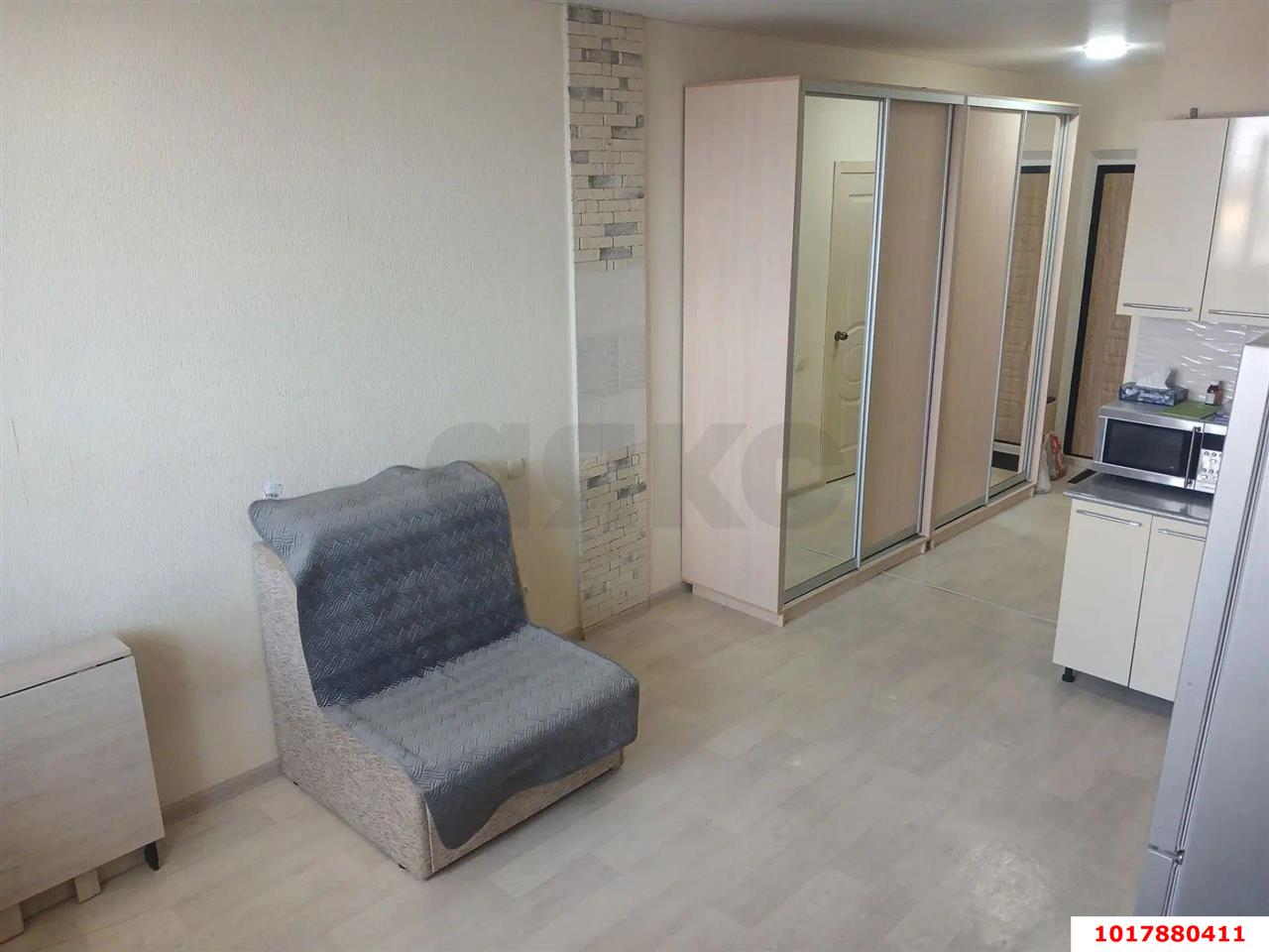 Фото №3: Студия <span class="whitespace-nowrap">27 м²</span>, <span class="whitespace-nowrap">4/6 эт.</span> - Ленина, мкр. Карасунский внутригородской округ, ул. Радужная, 15Б