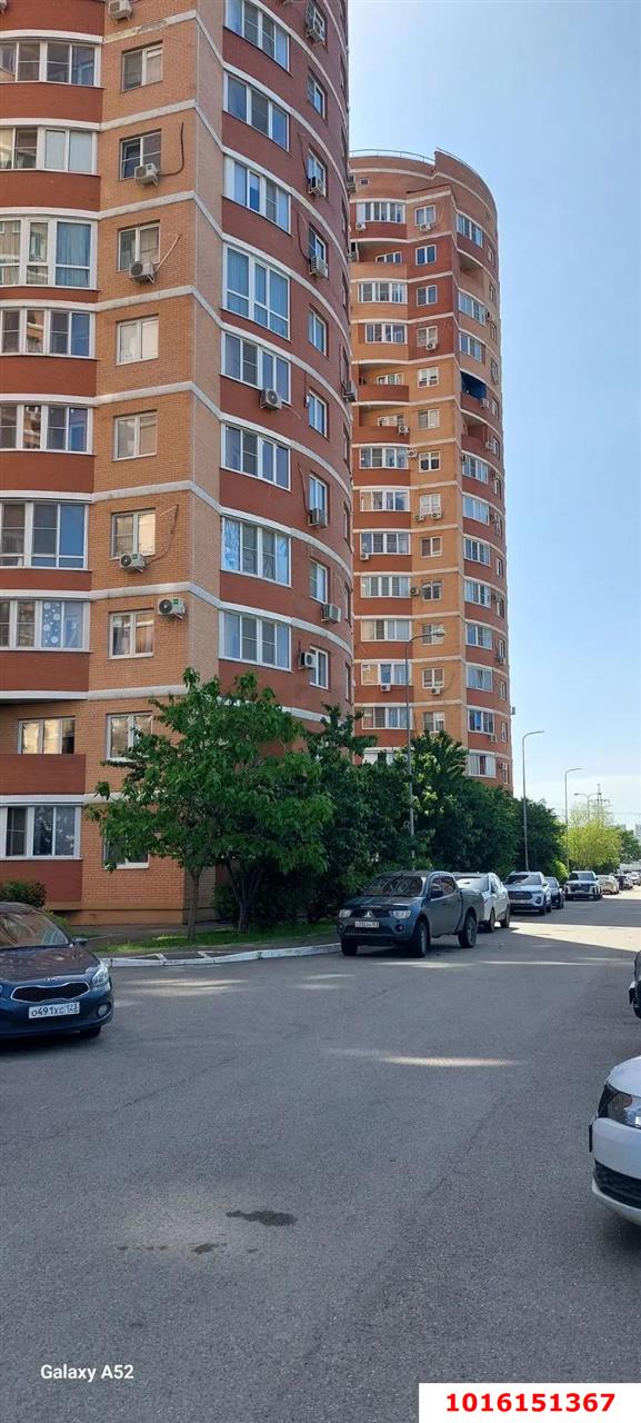 Фото №12: 3-комнатная квартира <span class="whitespace-nowrap">85 м²</span>, <span class="whitespace-nowrap">6/17 эт.</span> - Краснодар, Прикубанский внутригородской округ, мкр. Краевая Клиническая Больница, ул. Домбайская, 6