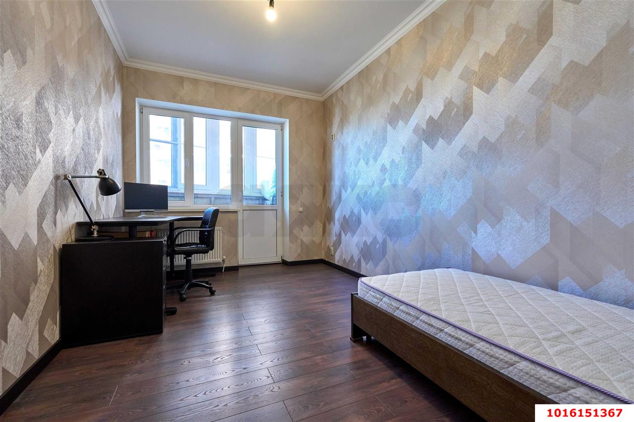 Фото №6: 3-комнатная квартира <span class="whitespace-nowrap">85 м²</span>, <span class="whitespace-nowrap">6/17 эт.</span> - Краснодар, Прикубанский внутригородской округ, мкр. Краевая Клиническая Больница, ул. Домбайская, 6