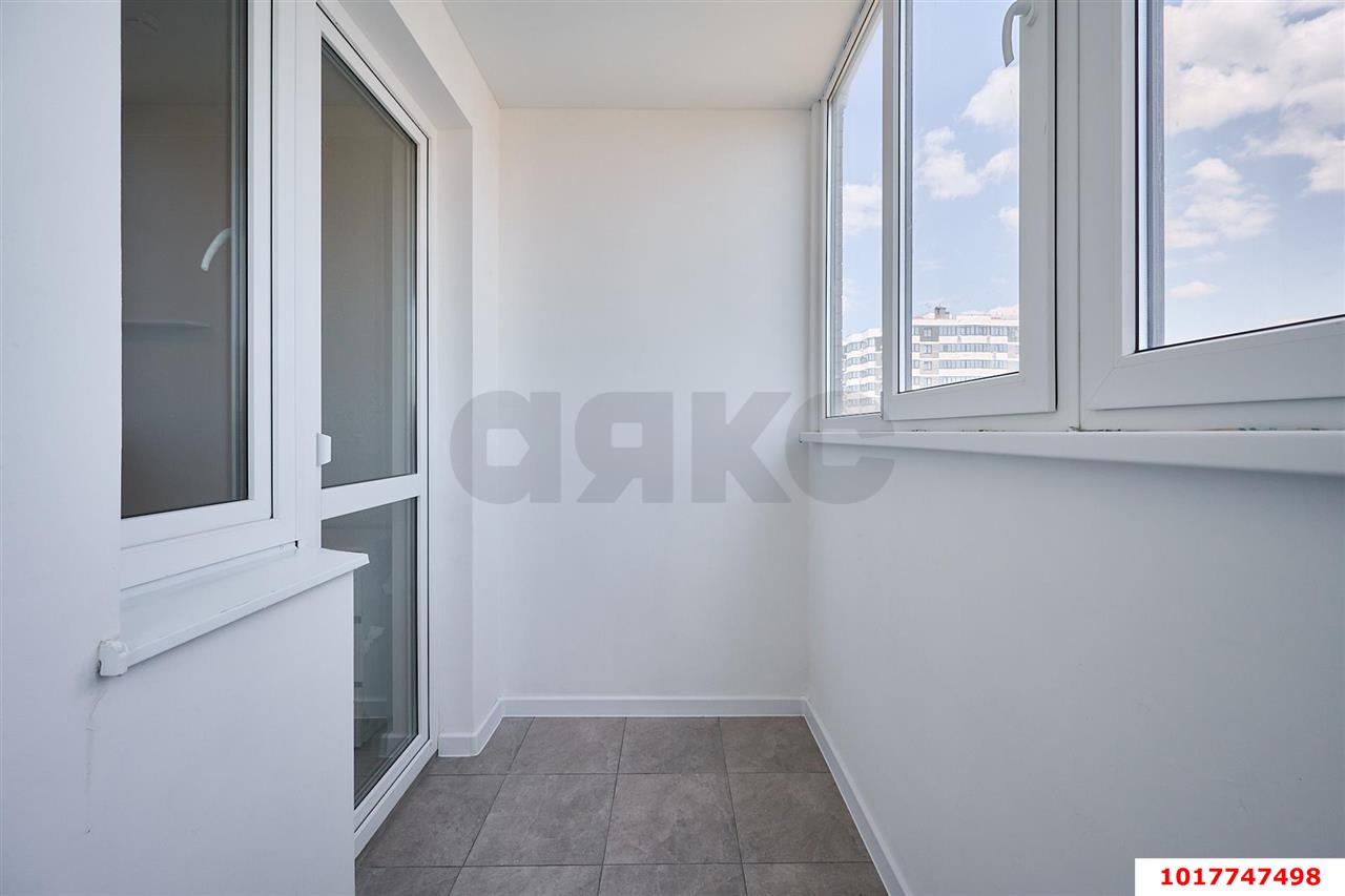 Фото №11: 1-комнатная квартира <span class="whitespace-nowrap">39 м²</span>, <span class="whitespace-nowrap">18/19 эт.</span> - Краснодар, Прикубанский внутригородской округ, Россинского, мкр. жилой комплекс Дружный-2, б-р Адмиралтейский, 3