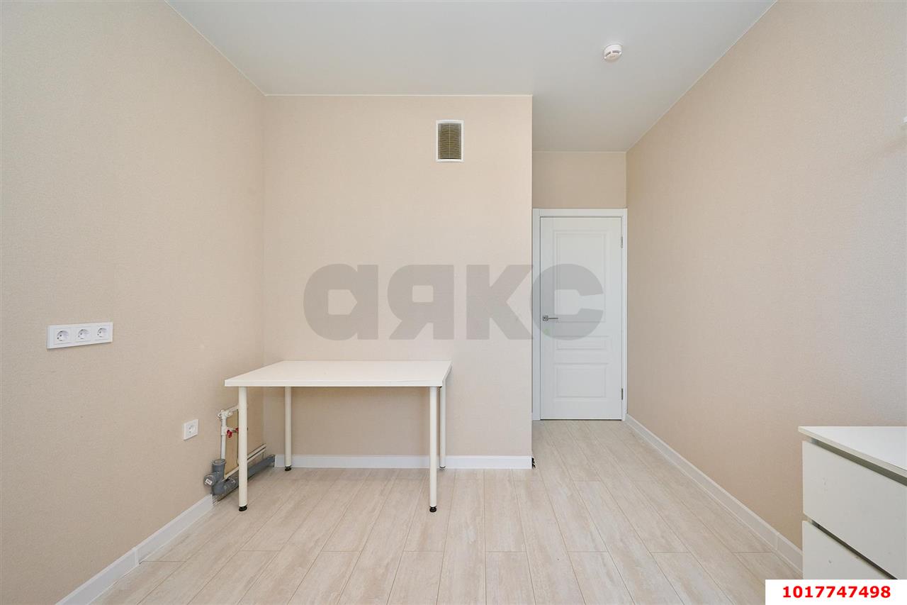 Фото №6: 1-комнатная квартира <span class="whitespace-nowrap">39 м²</span>, <span class="whitespace-nowrap">18/19 эт.</span> - Краснодар, Прикубанский внутригородской округ, Россинского, мкр. жилой комплекс Дружный-2, б-р Адмиралтейский, 3