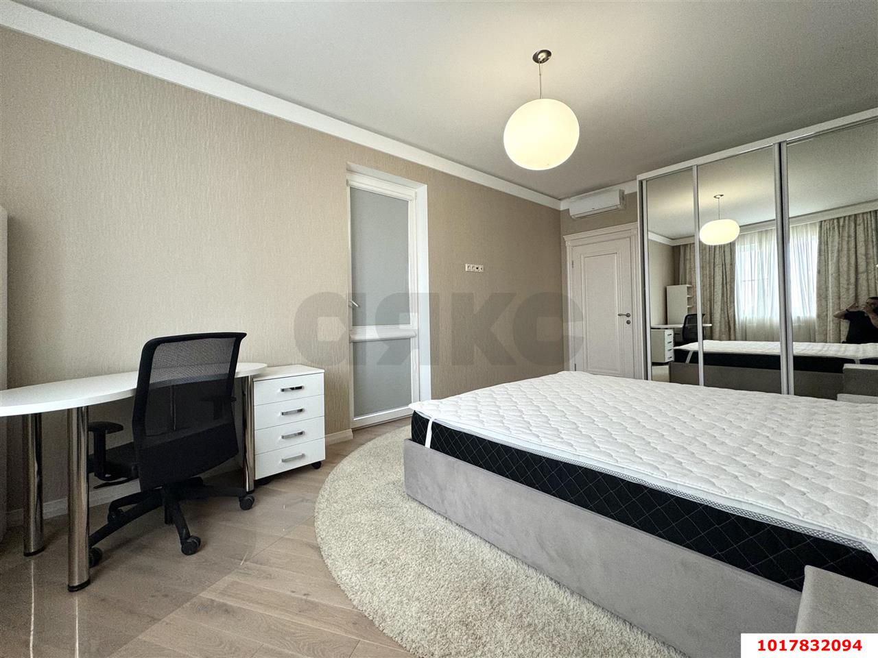 Фото №10: 3-комнатная квартира <span class="whitespace-nowrap">118 м²</span>, <span class="whitespace-nowrap">8/21 эт.</span> - Краснодар, Прикубанский внутригородской округ, Школьный, Круглик, мкр. жилой комплекс Версаль, ул. Черниговская, 1