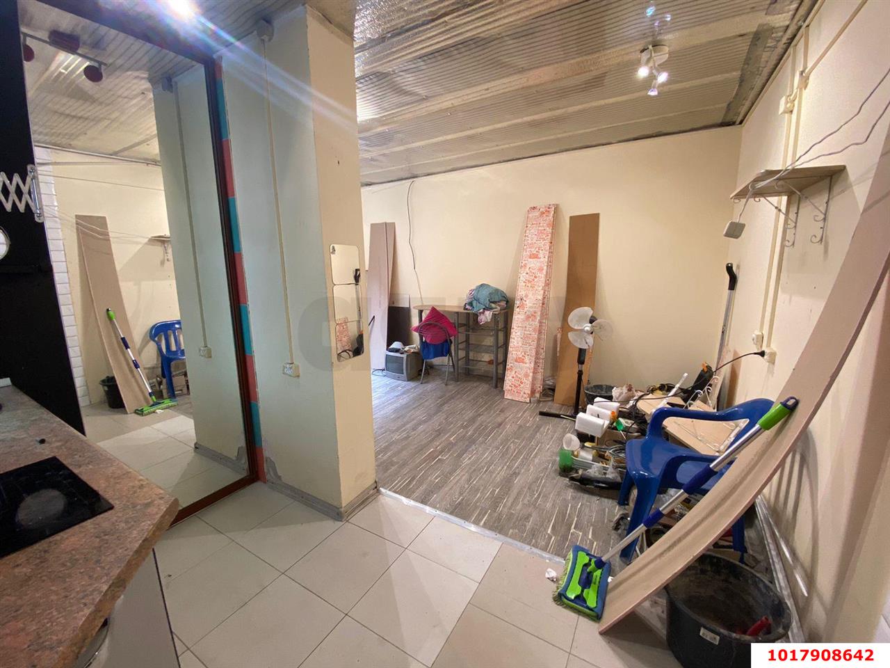 Фото №6: Дом <span class="whitespace-nowrap">20 м²</span> <span class="whitespace-nowrap">+ 1 сот.</span>, <span class="whitespace-nowrap">2 эт.</span> - Краснодар, Западный внутригородской округ, мкр. Центральный, ул. Братьев Игнатовых, 97