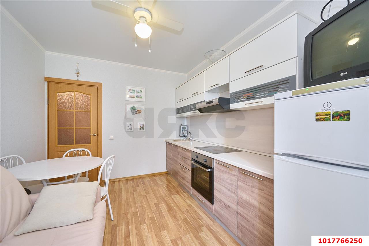Фото №4: 1-комнатная квартира <span class="whitespace-nowrap">44 м²</span>, <span class="whitespace-nowrap">18/25 эт.</span> - Краснодар, Центральный внутригородской округ, Центральный, мкр. ЖК Три Богатыря, ул. Садовая, 161/2к2