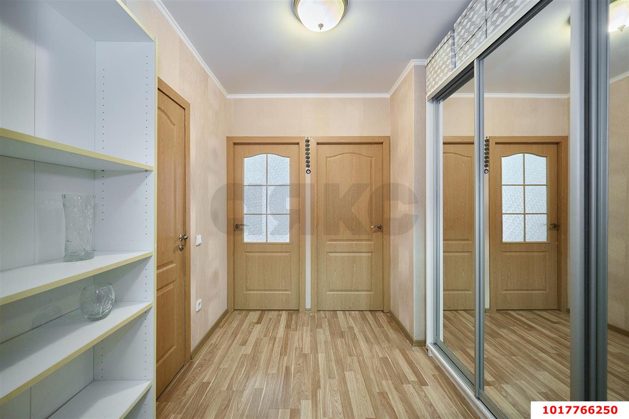 Фото №10: 1-комнатная квартира <span class="whitespace-nowrap">44 м²</span>, <span class="whitespace-nowrap">18/25 эт.</span> - Краснодар, Центральный внутригородской округ, Центральный, мкр. ЖК Три Богатыря, ул. Садовая, 161/2к2